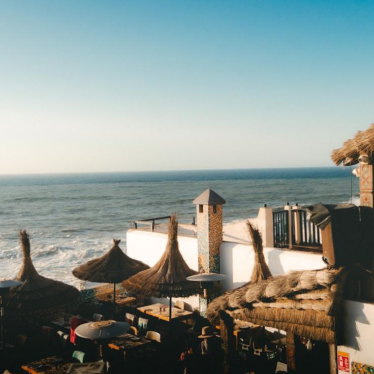 Family terraces and cafés for calm evenings in Lisbon